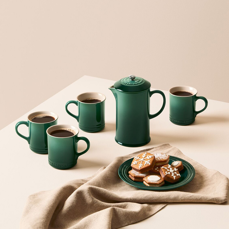 French Press and Set of 4 Classic Mugs